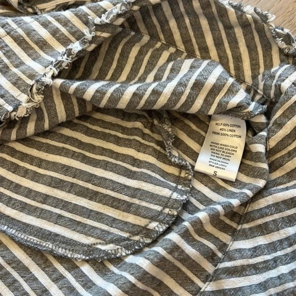 Women’s Striped Linen Blouse Top Cottagecore Coastal Beach Academia Art Teacher - Picture 9 of 10